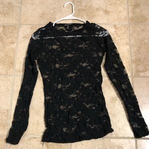 Tilly’s Bozzolo black lace shirt
